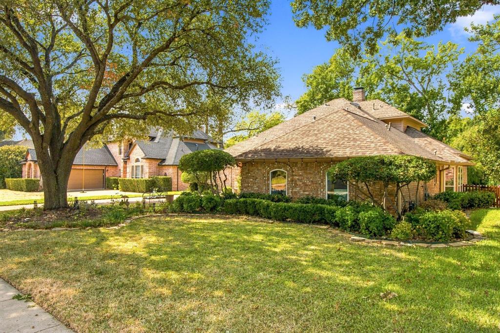 2905 Foxcreek Drive Property Photo 1