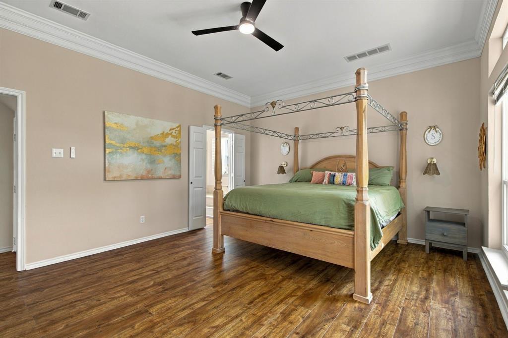 2905 Foxcreek Drive Property Photo 14