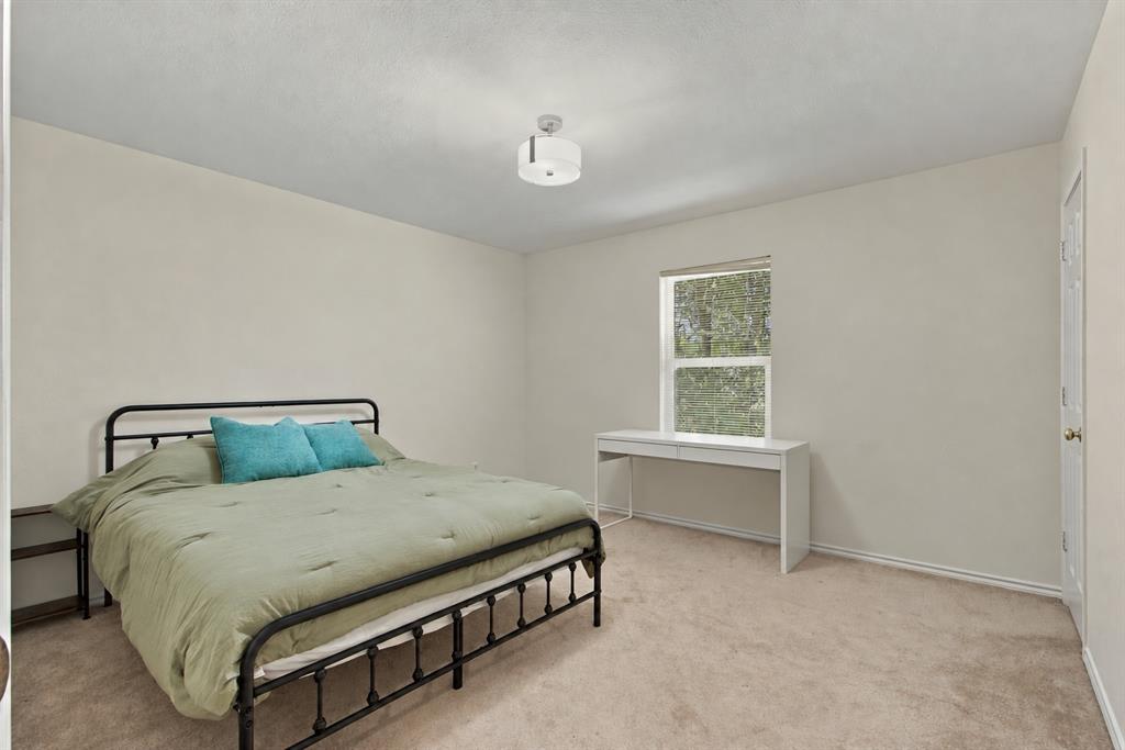 2905 Foxcreek Drive Property Photo 25