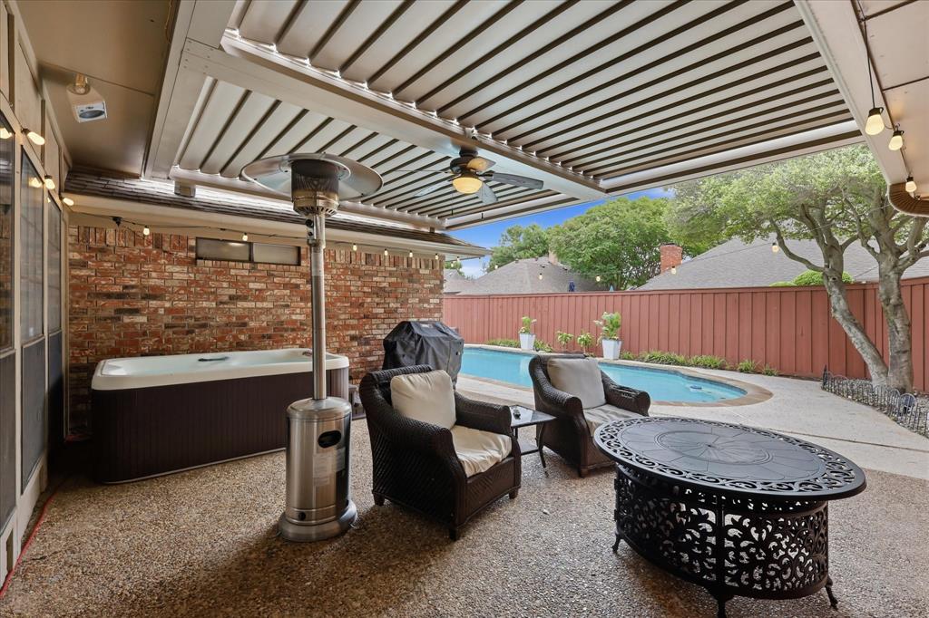 1516 Glastonbury Drive Property Photo 30