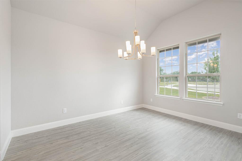 1807 Osage Court Property Photo 3