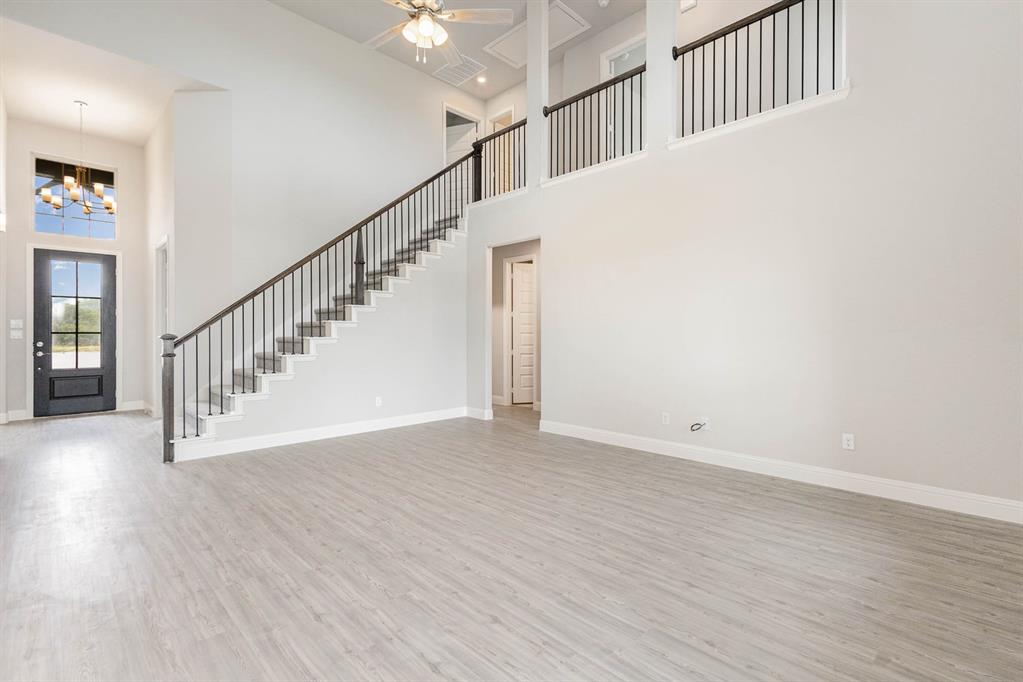 1807 Osage Court Property Photo 6