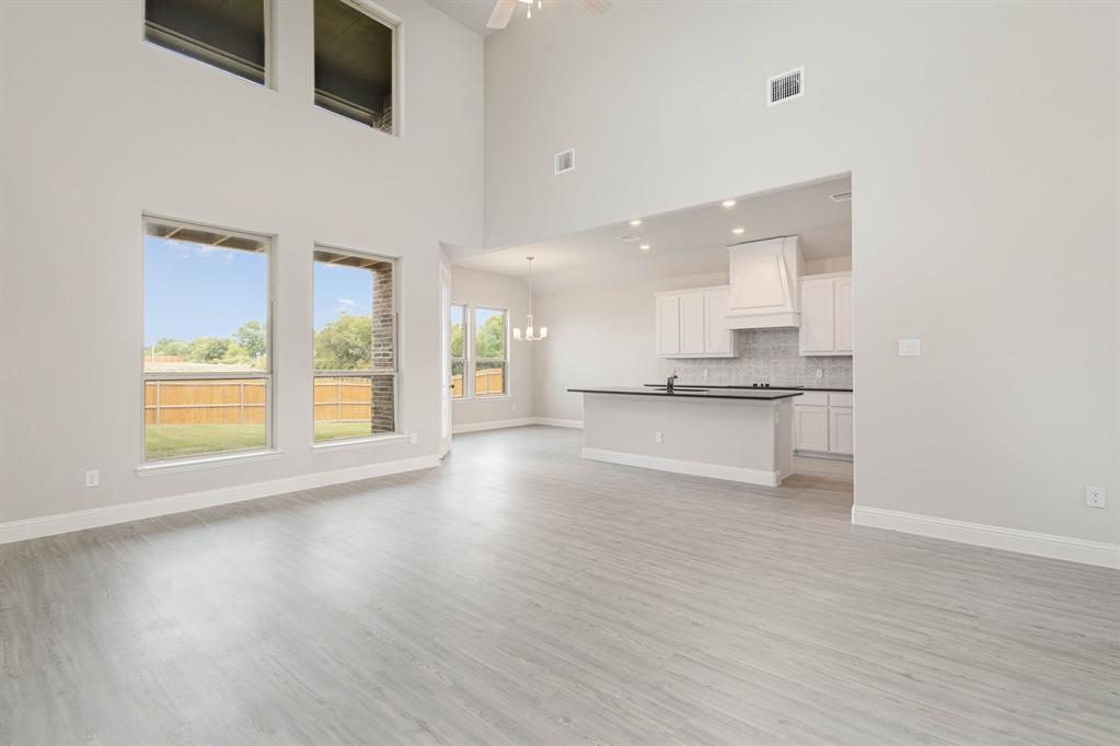 1807 Osage Court Property Photo 7