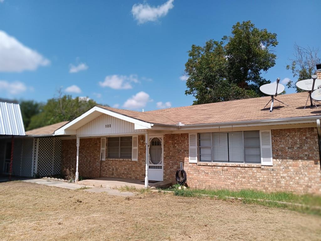 100 Pecan Street Property Photo 2