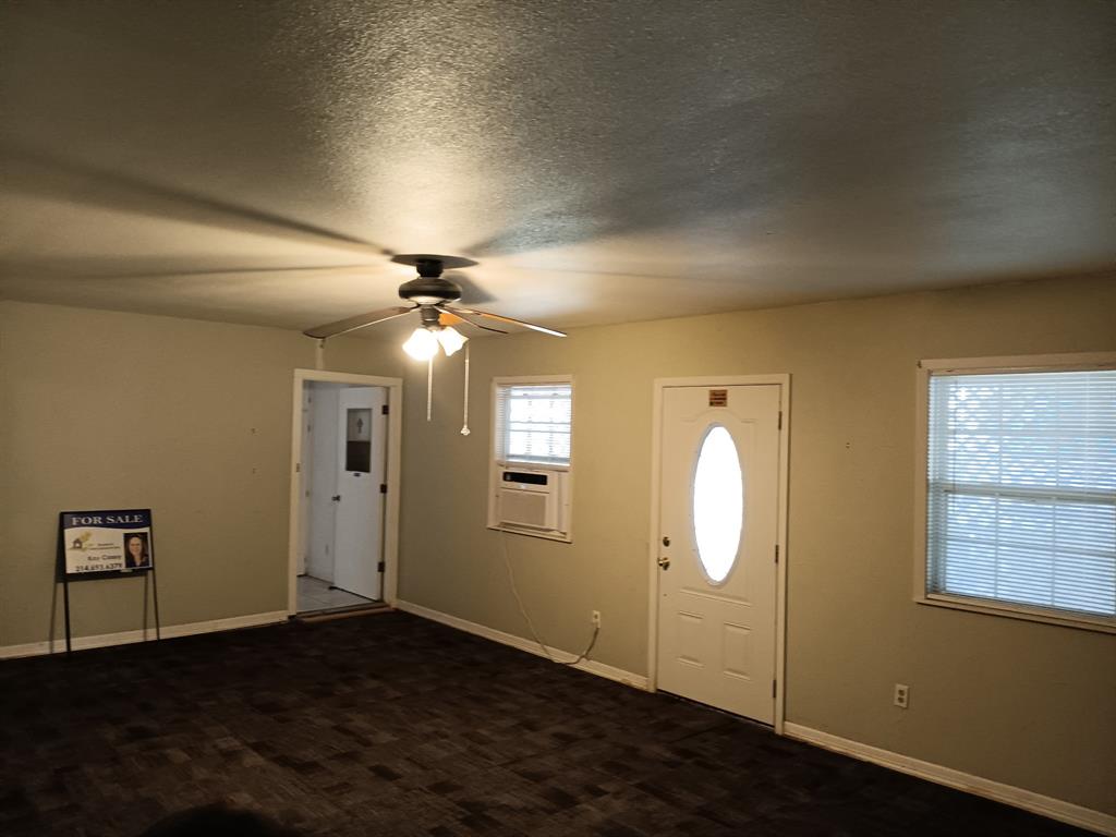 100 Pecan Street Property Photo 3