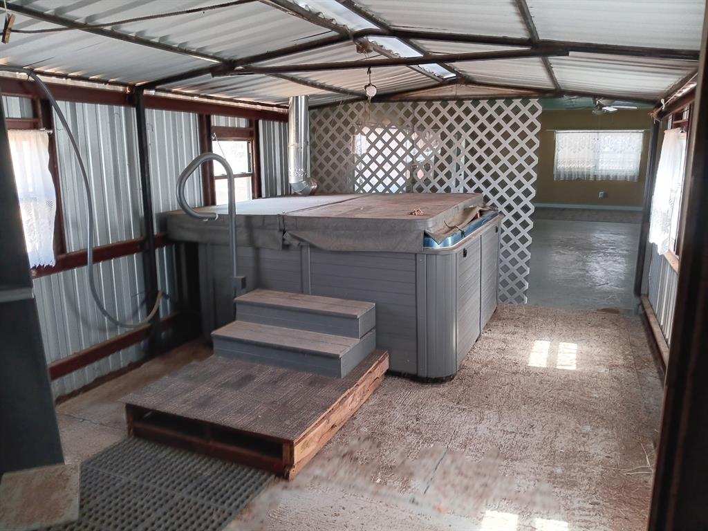 100 Pecan Street Property Photo 22