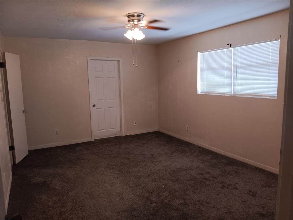 100 Pecan Street Property Photo 33