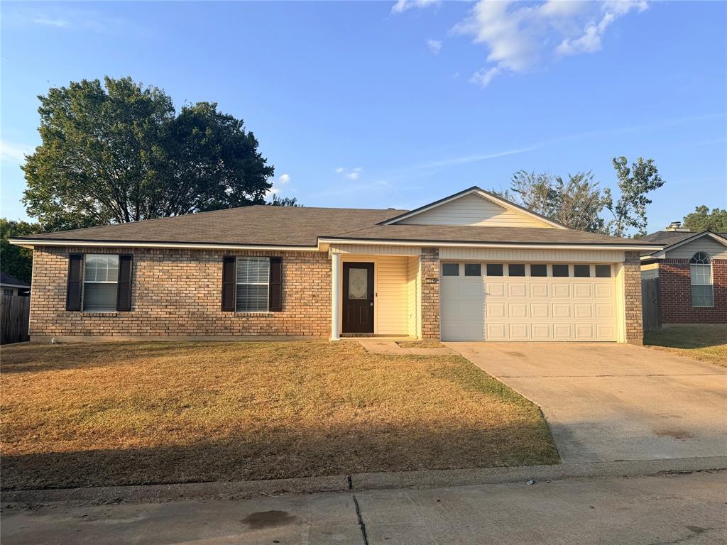 7504 Pecanwood Court Property Photo 1