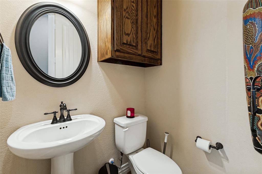 2211 Eriksson Lane Property Photo 14