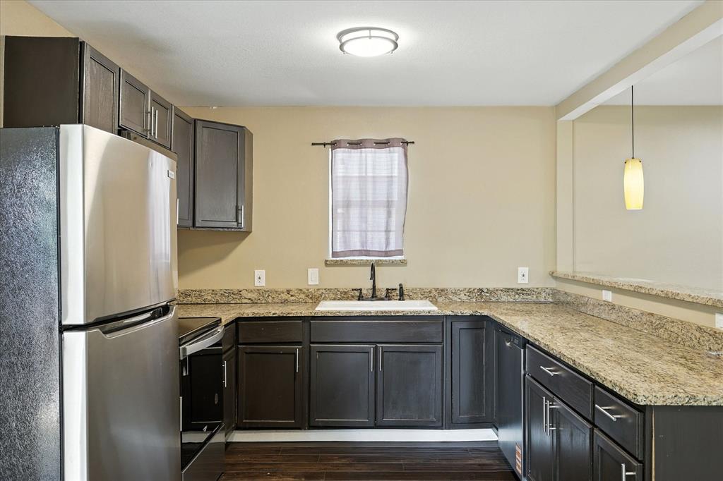 7243 Ash Street Property Photo 3