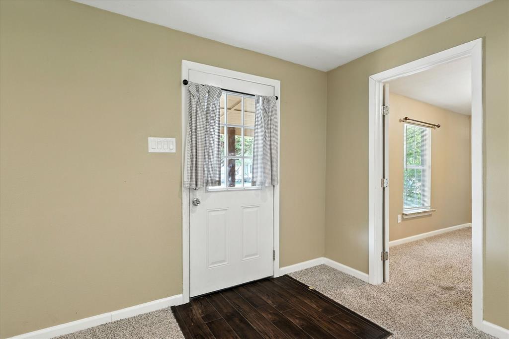 7243 Ash Street Property Photo 5