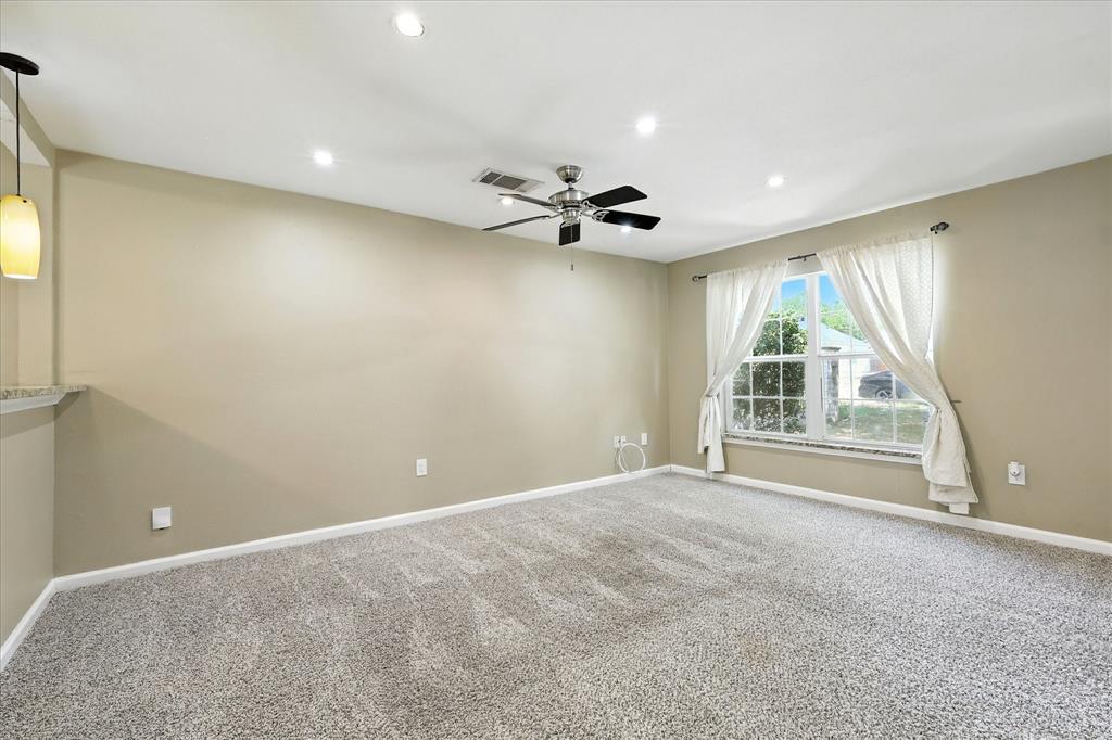 7243 Ash Street Property Photo 8