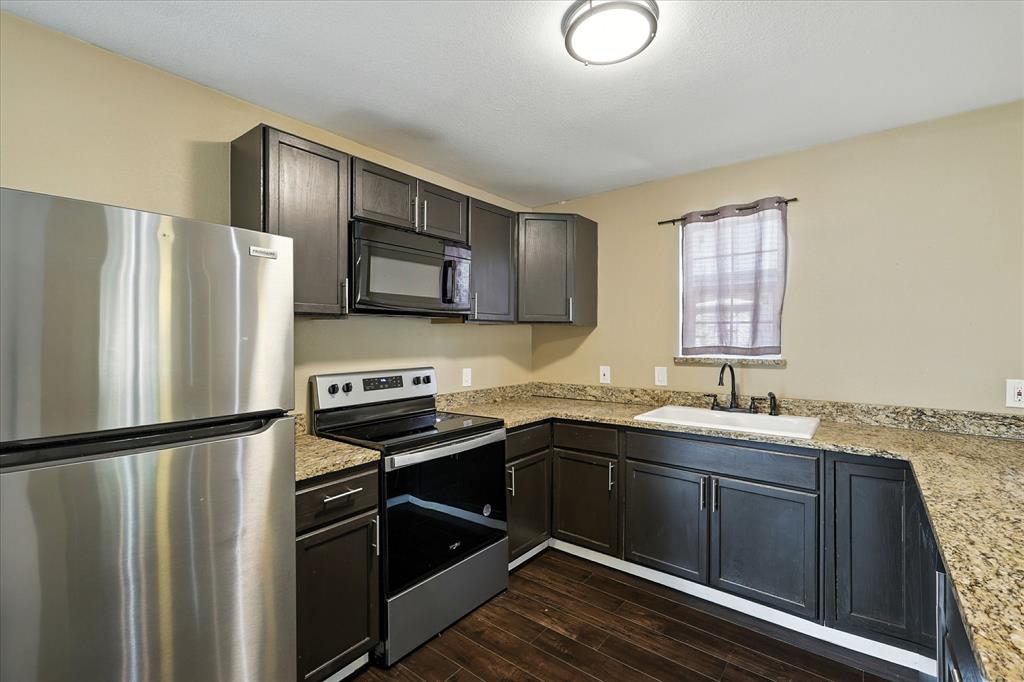7243 Ash Street Property Photo 10