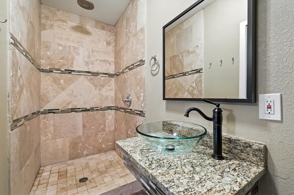7243 Ash Street Property Photo 14