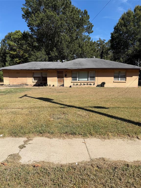 7023 Louise Street Property Photo 1