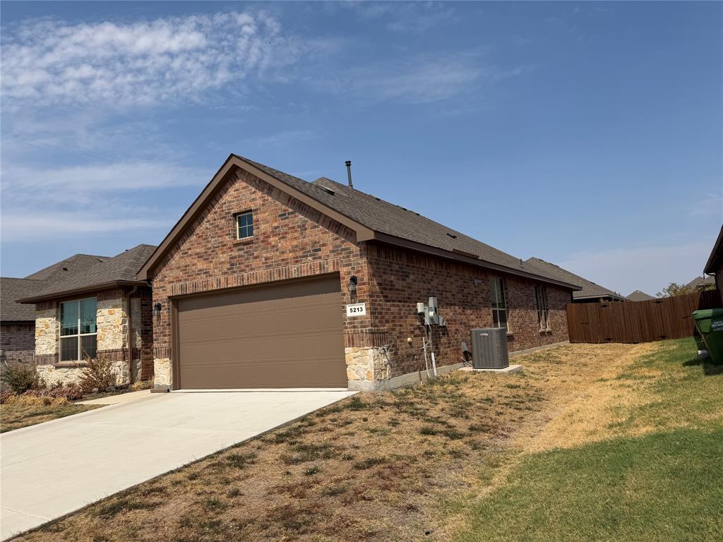 5213 Meadow Lane Property Photo 2