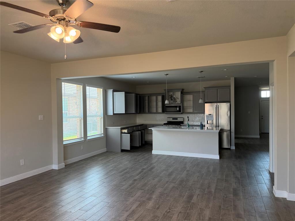 5213 Meadow Lane Property Photo 4