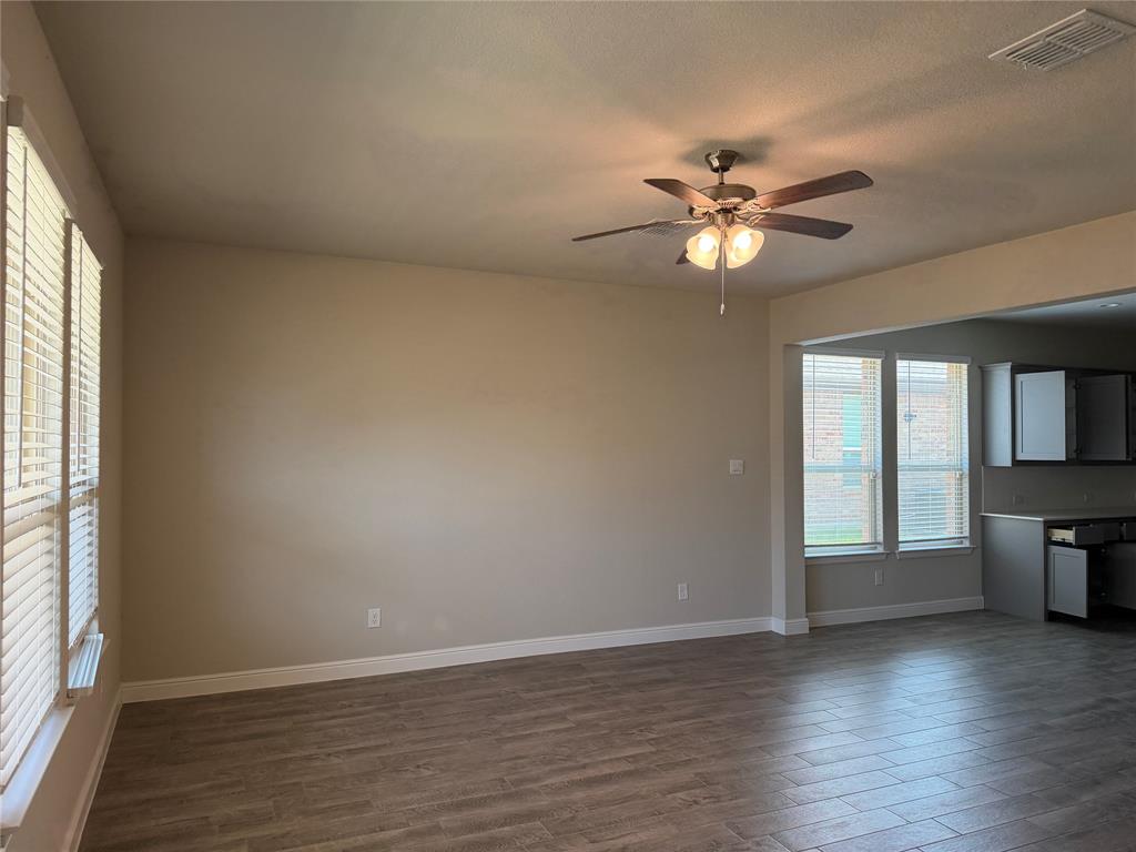 5213 Meadow Lane Property Photo 5