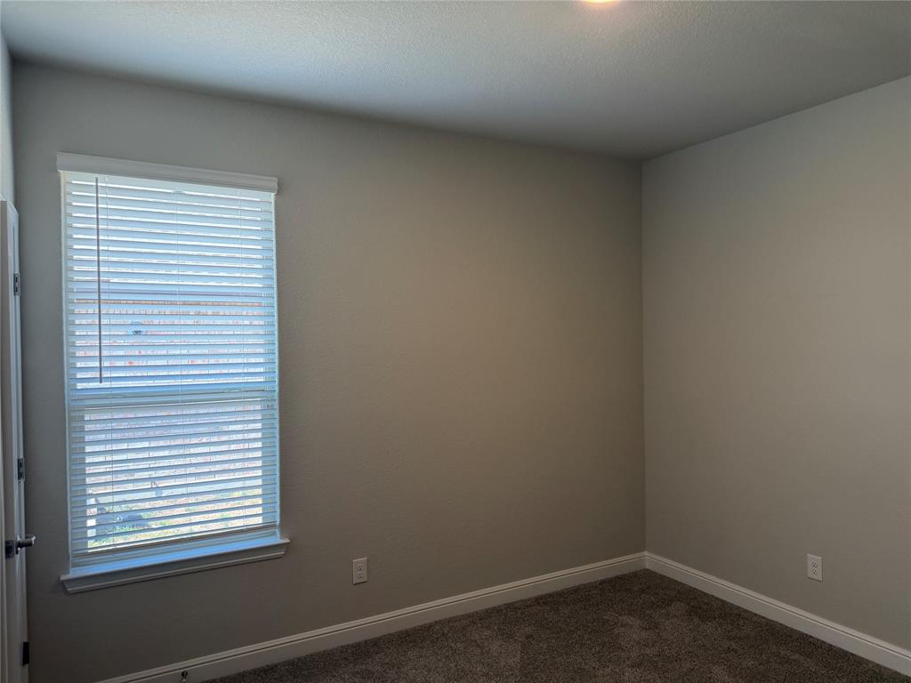 5213 Meadow Lane Property Photo 10