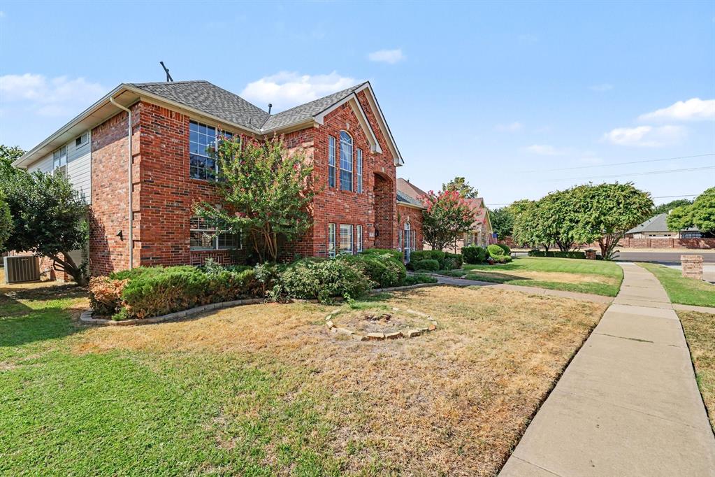2912 Barksdale Drive Property Photo 6