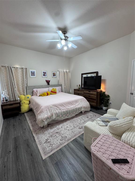 6812 Wilhelmina Drive Property Photo 3