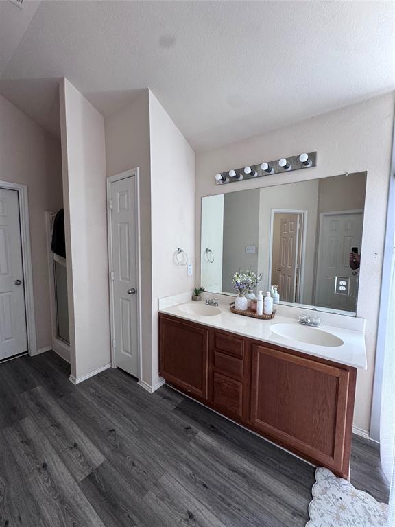 6812 Wilhelmina Drive Property Photo 4