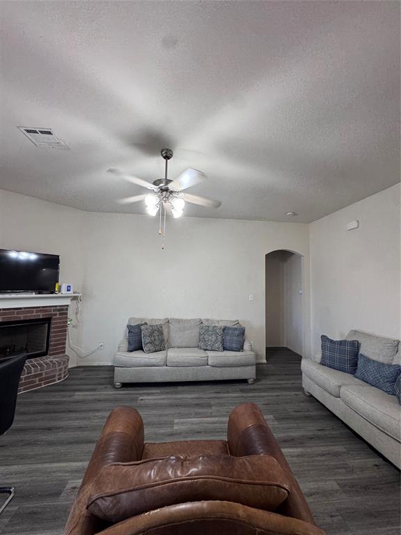 6812 Wilhelmina Drive Property Photo 5