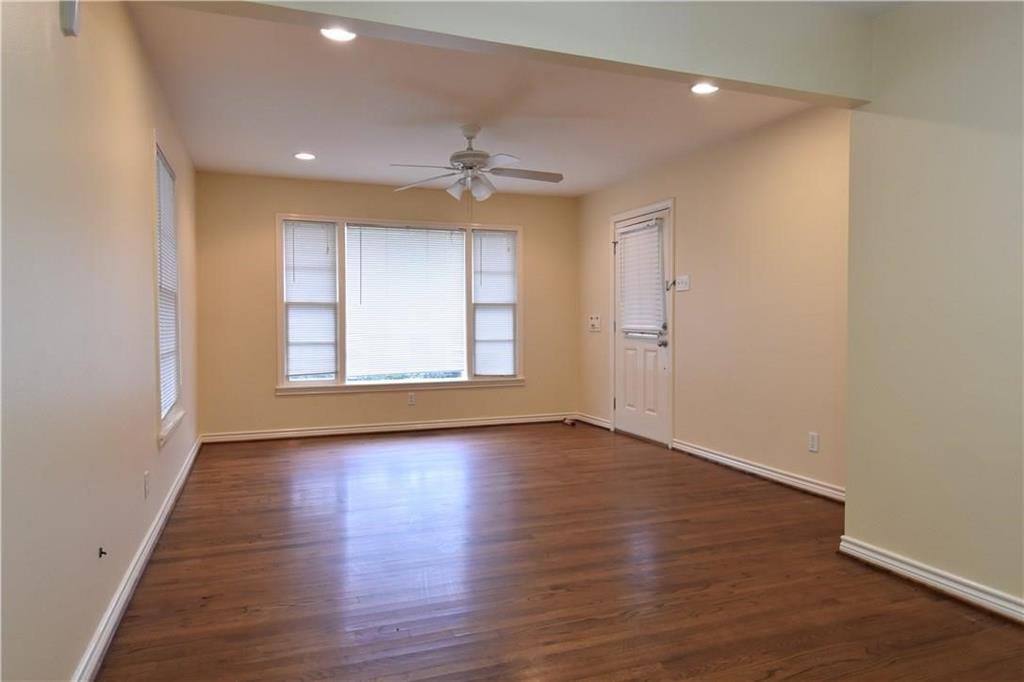 1311 S Edgefield Avenue Property Photo 4