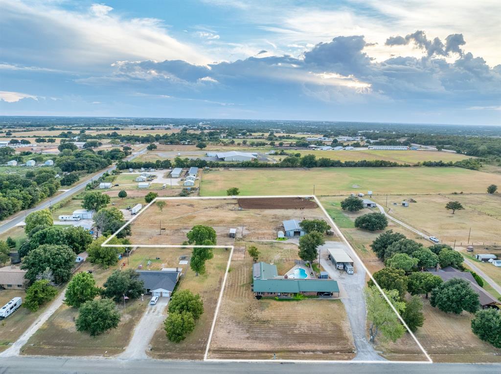 1270 County Road 437 Property Photo 1