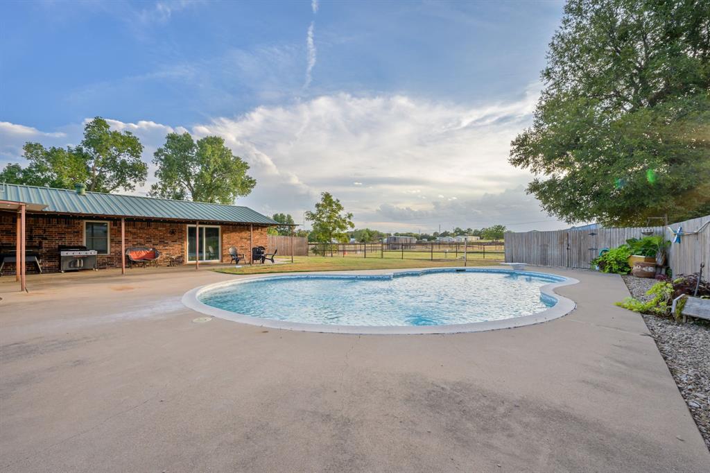 1270 County Road 437 Property Photo 6