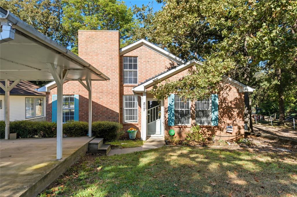 517 Shore Line Drive Property Photo 1