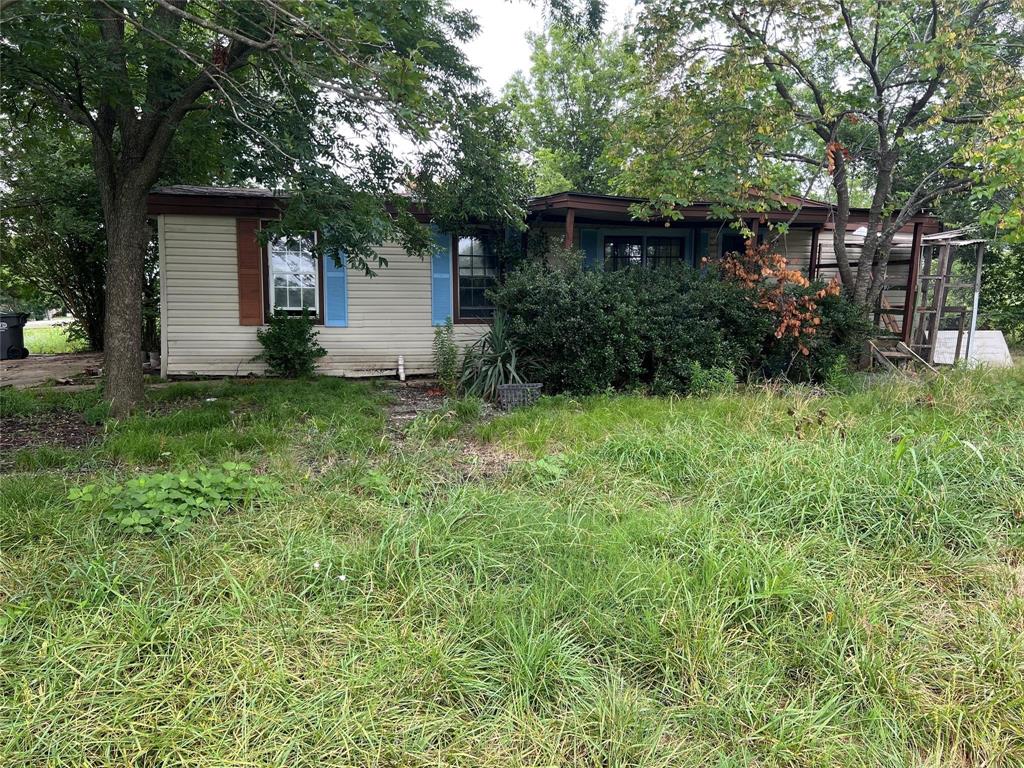 2522 Greenfield Property Photo 1