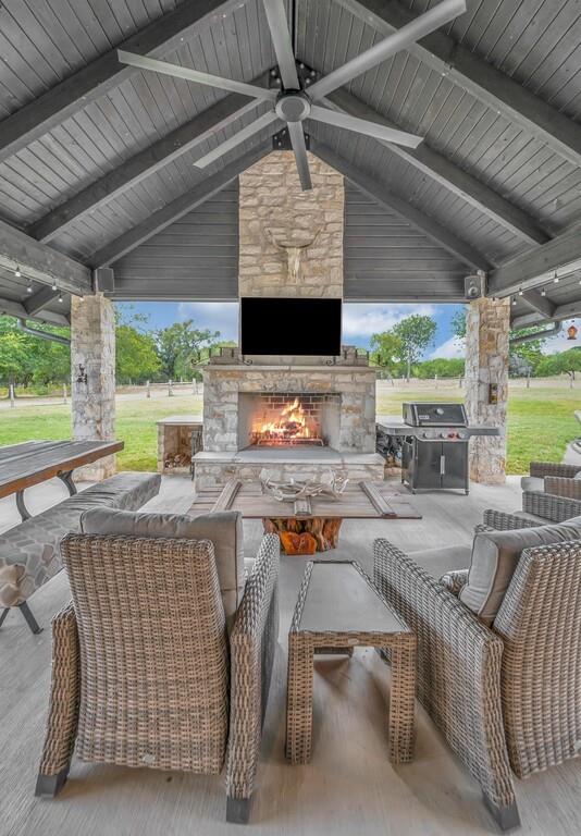 3311 County Road 1035 Property Photo 18