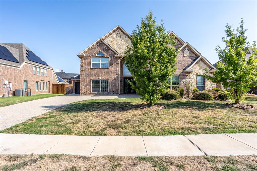 4803 Comstock Way Property Photo 2