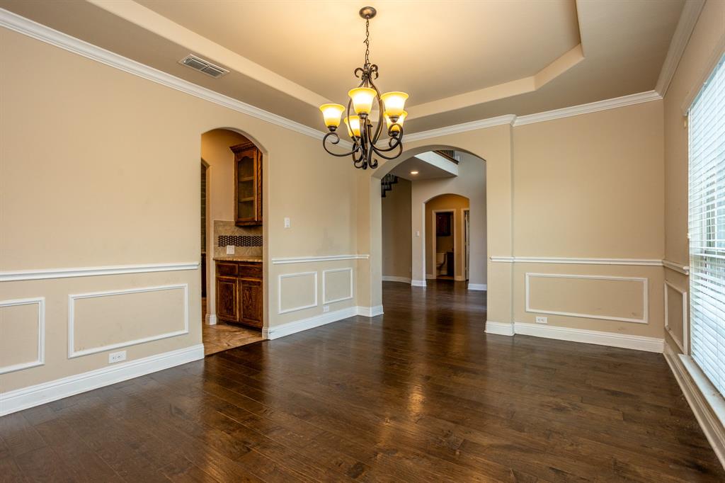 4803 Comstock Way Property Photo 7