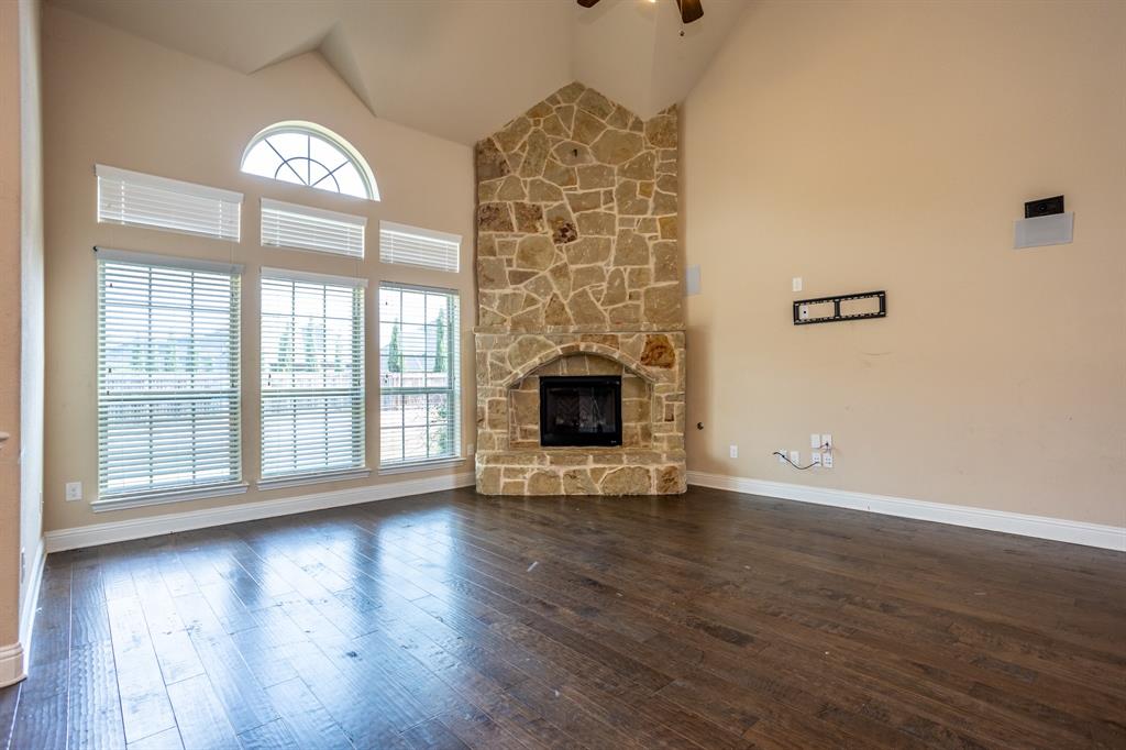 4803 Comstock Way Property Photo 13