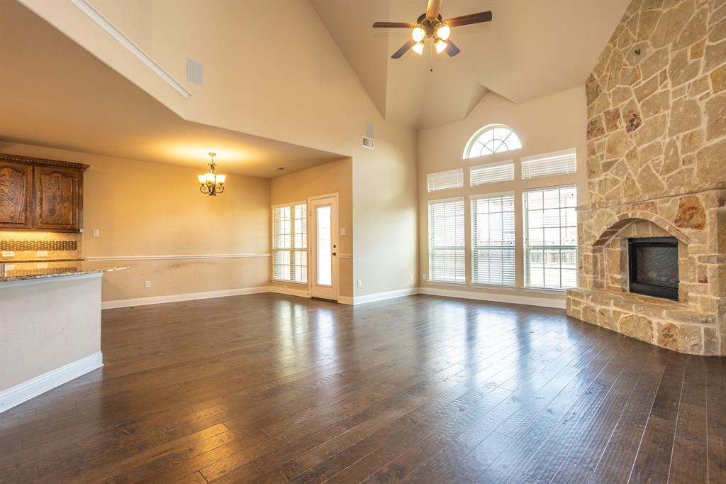 4803 Comstock Way Property Photo 14
