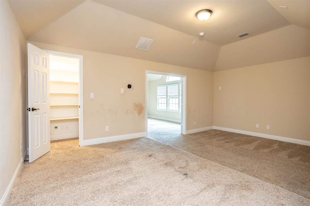 4803 Comstock Way Property Photo 28