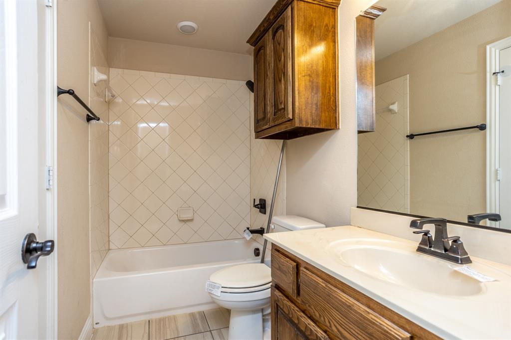 4803 Comstock Way Property Photo 31