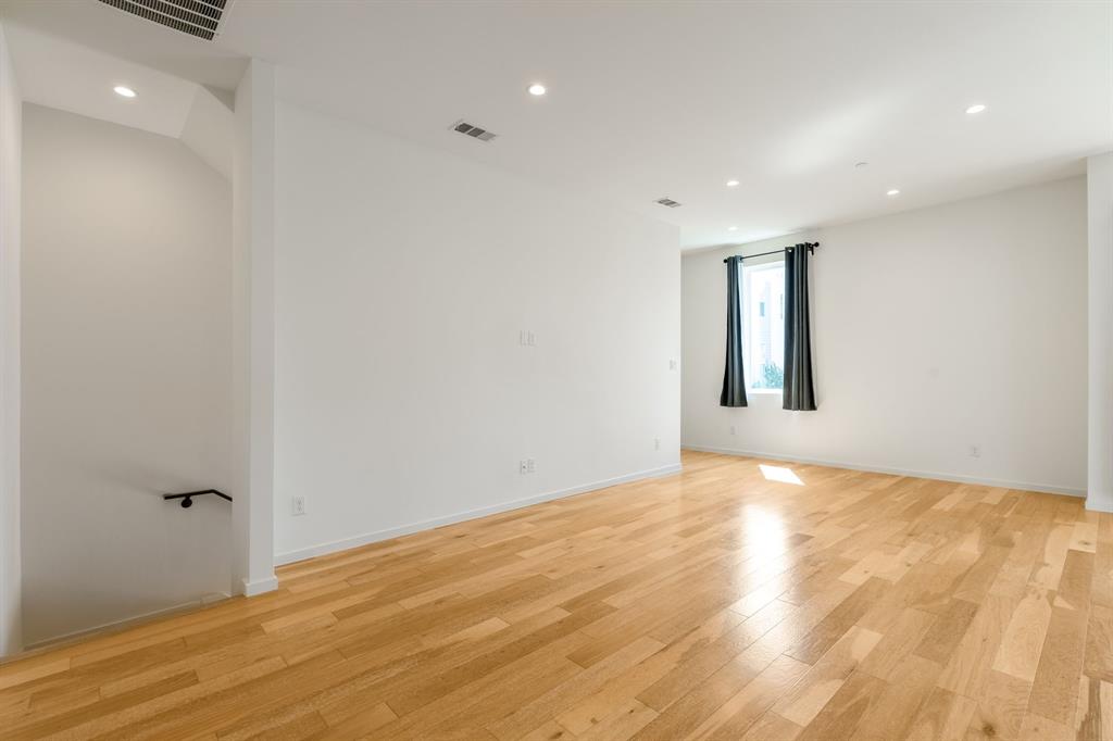 3812 San Jacinto Street 203 Property Photo 6