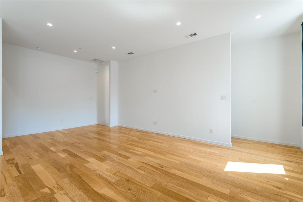 3812 San Jacinto Street 203 Property Photo 9
