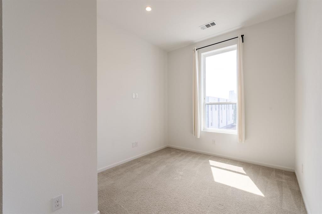 3812 San Jacinto Street 203 Property Photo 23