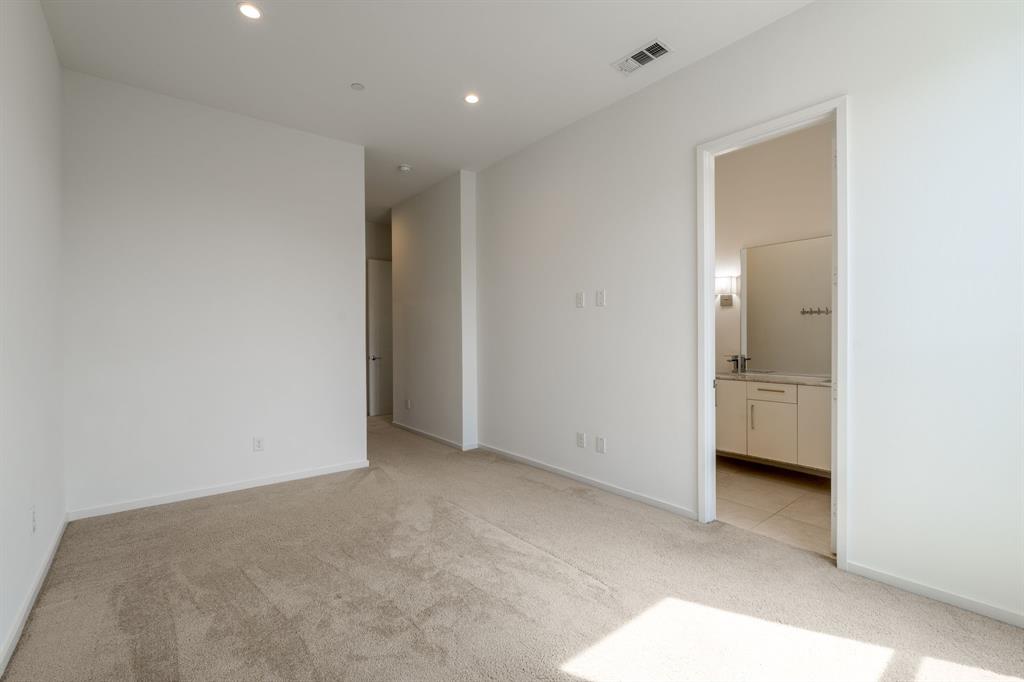 3812 San Jacinto Street 203 Property Photo 27