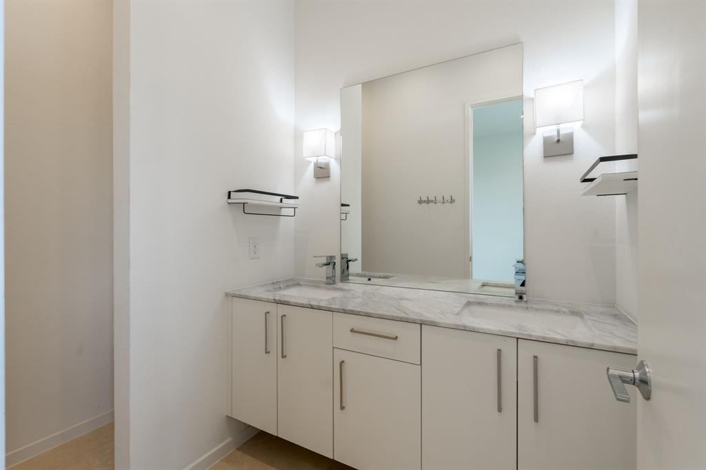3812 San Jacinto Street 203 Property Photo 28