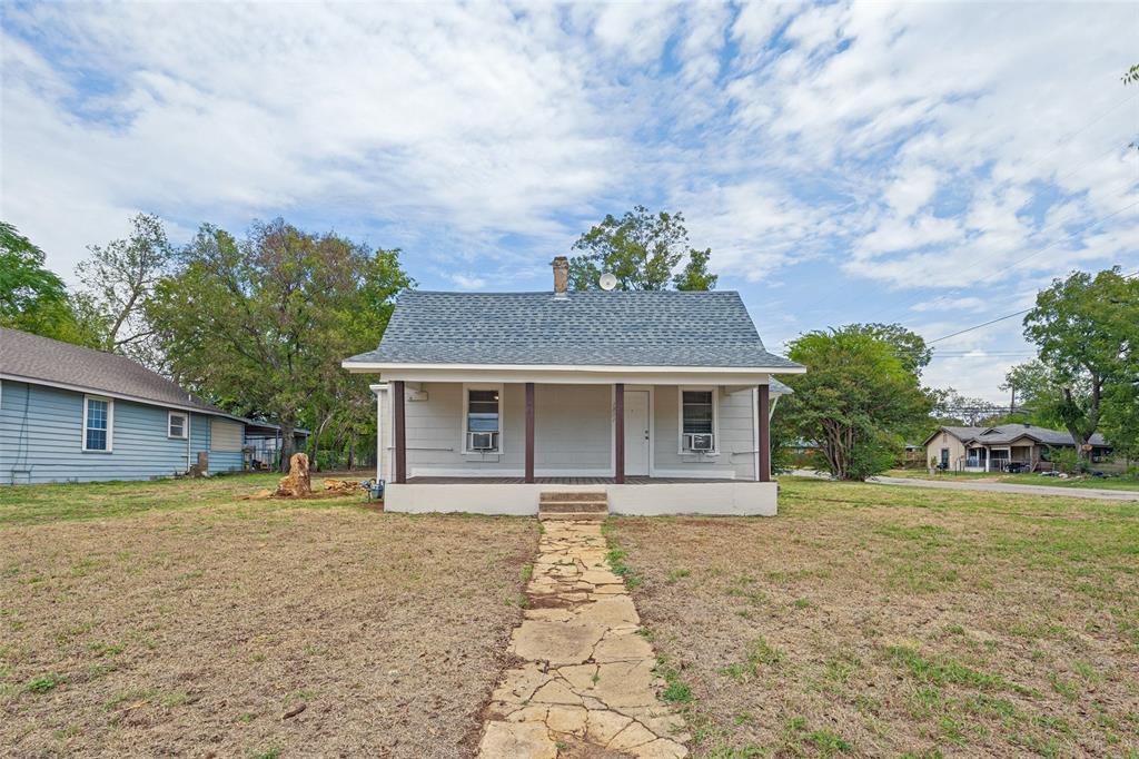 1801 W Bond Street Property Photo 1