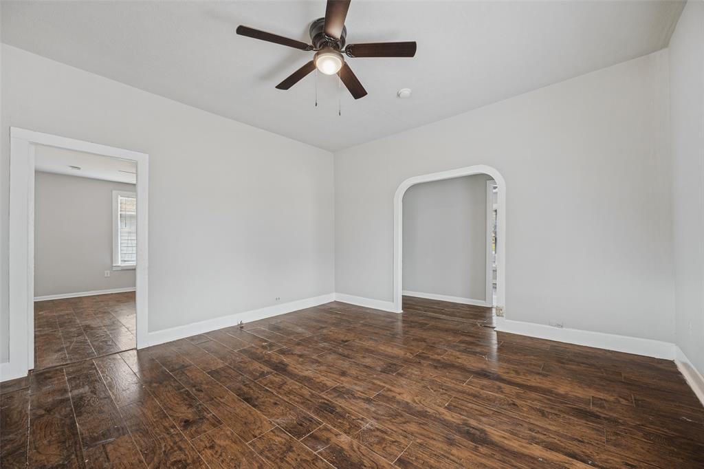1801 W Bond Street Property Photo 7