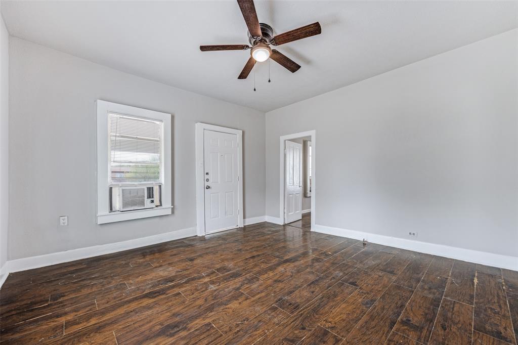 1801 W Bond Street Property Photo 8