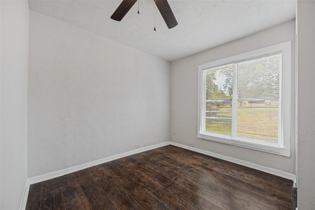 1801 W Bond Street Property Photo 18