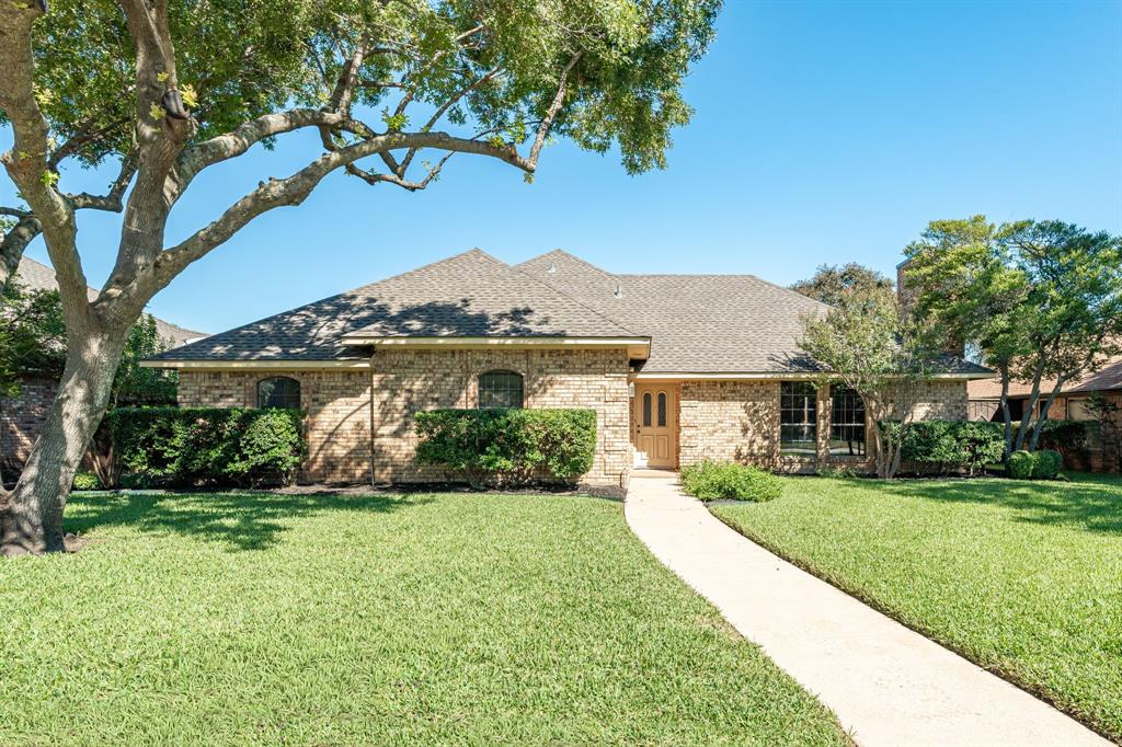 907 Rush Creek Drive Property Photo 2