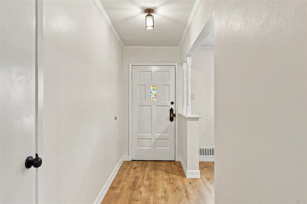 8311 Baumgarten Drive Property Photo 6